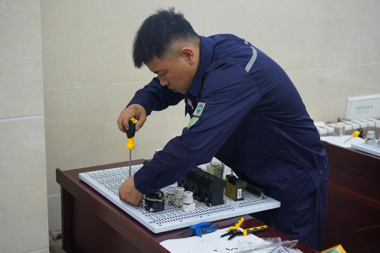 現(xiàn)場直擊！神木分公司這場技能大比武秀出了“真功夫”